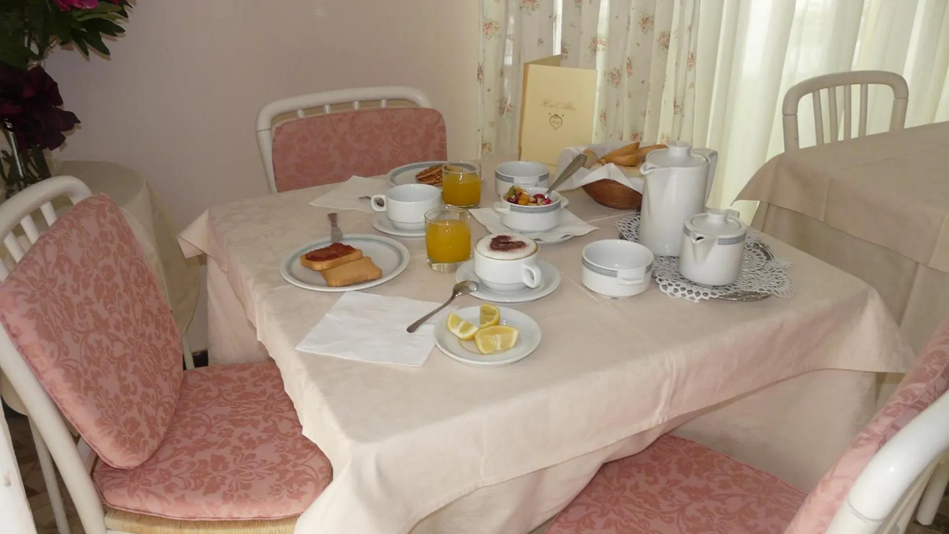 Hotel Altea Τζεσόλο Λίντο 3*,  Ιταλία
