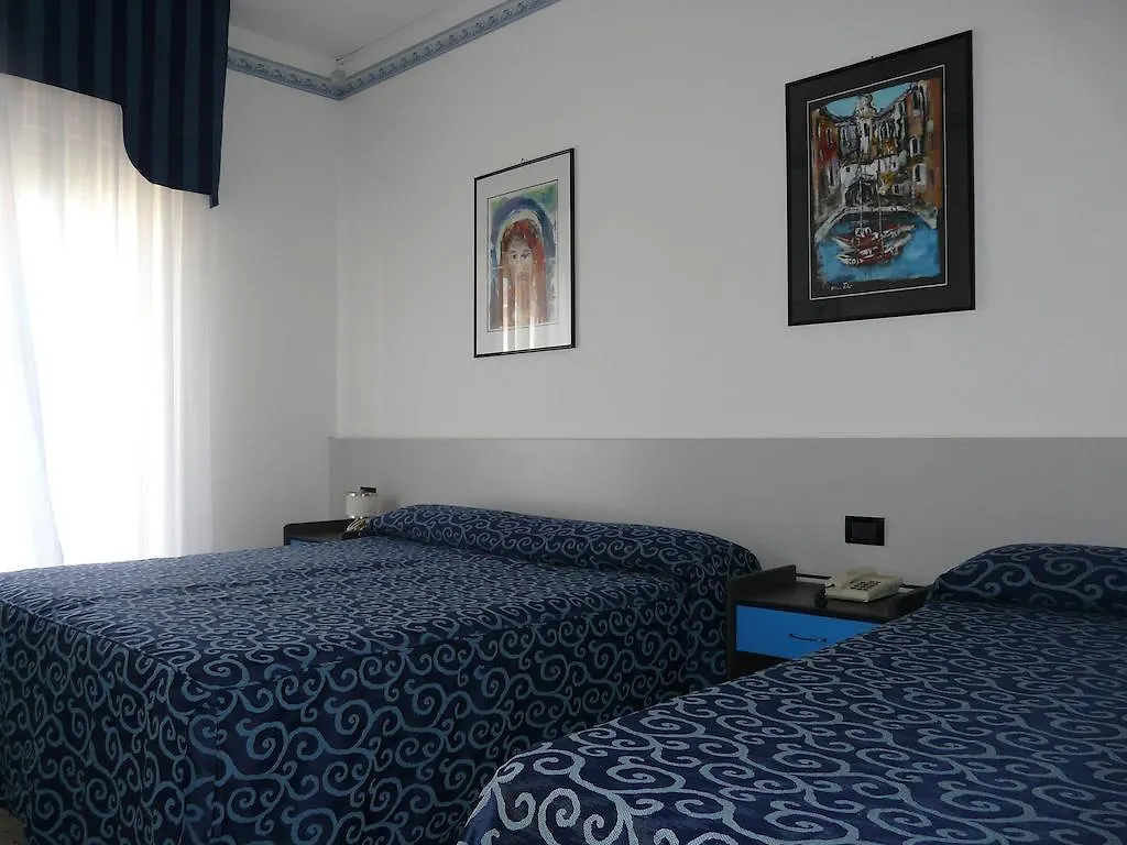 Hotel Altea Lido di Jesolo 3*,